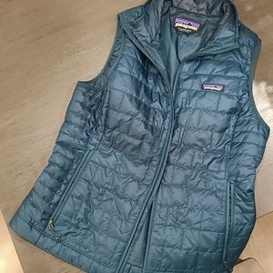 Patagonia Dark Teal-green vest